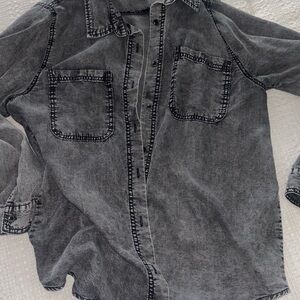 Doe & Rae Gray Button Down Shirt